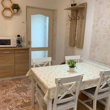 شقة Belvarosi Levendula غيولا